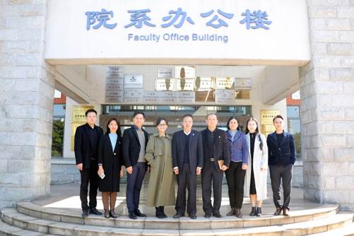 说明: E:\2 宣传\2 公司活动照片\20211201 太阳城娱乐+中博教育签约\选\IMG_2378.JPG